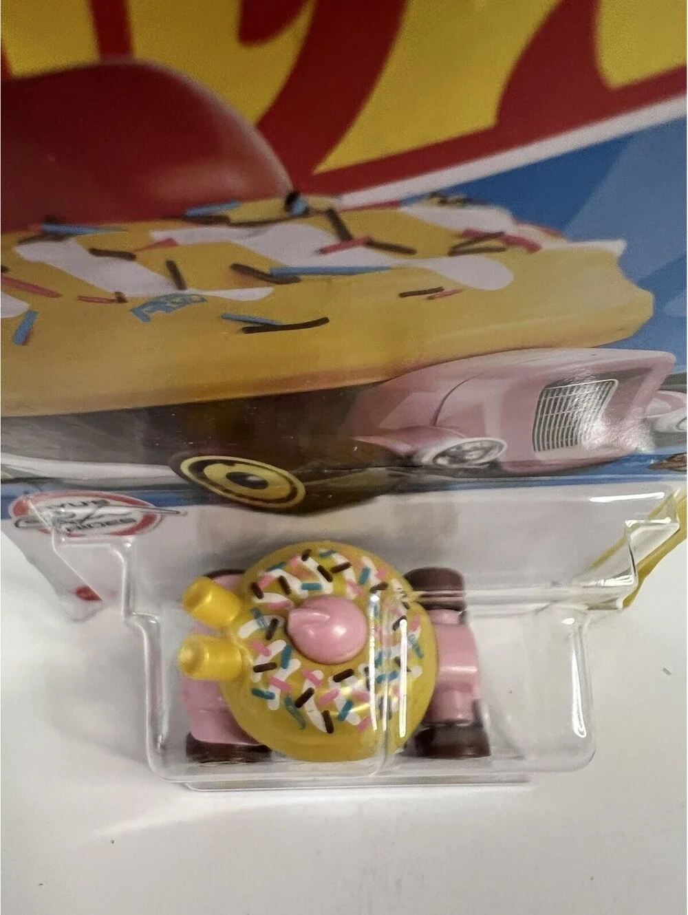Hot Wheels Sweet Driver Cupcake (2021) Fast Foodie 3/5 Die-Cast Toy Car #61/250